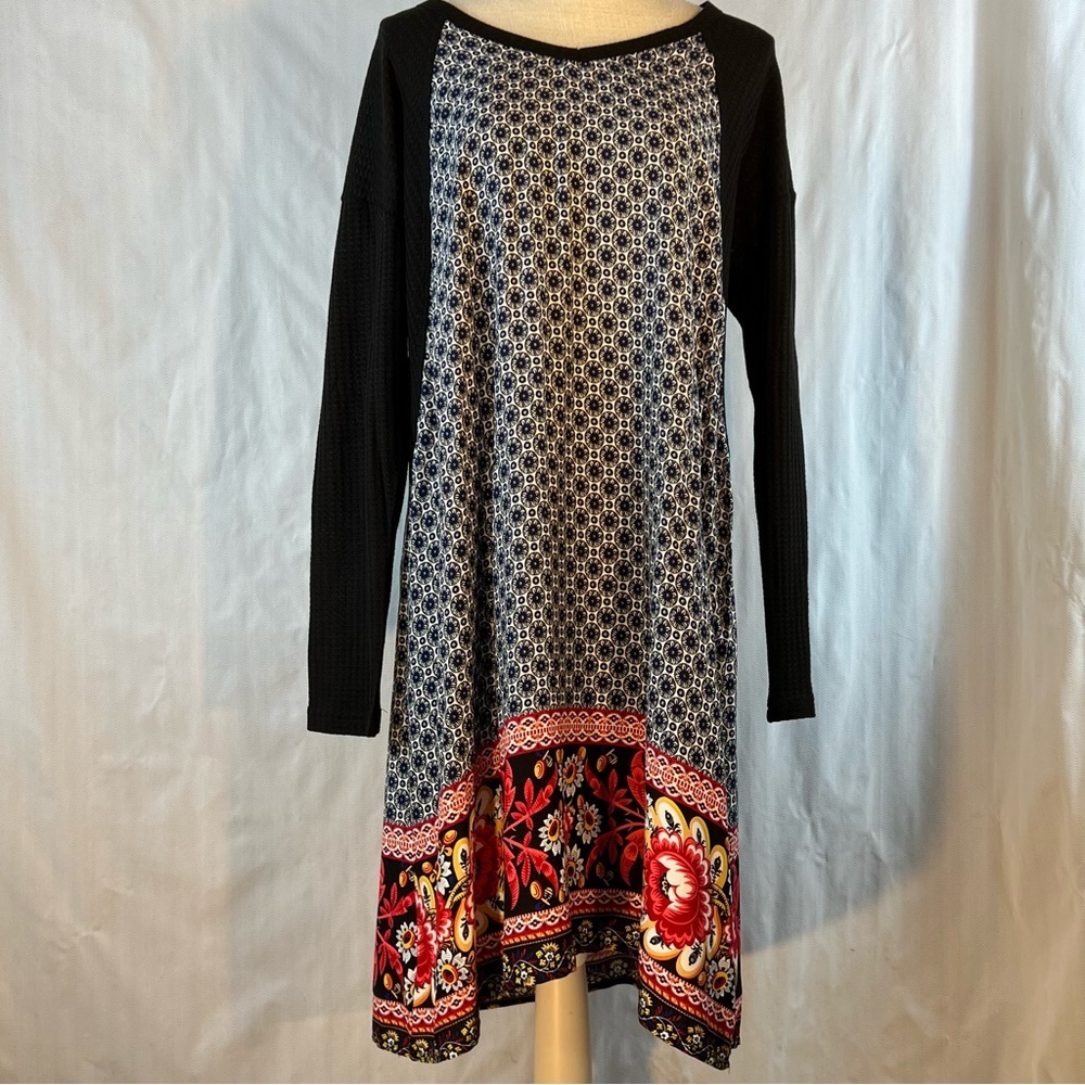 Suzanne Betro Black & Ted Floral Contrast Rayon W/Ribbed Long Sleeves Dress 1X👍